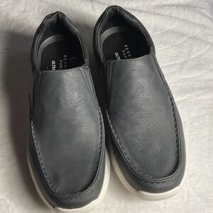 Perry Ellis Men's Charcoal Slip-On Loafers